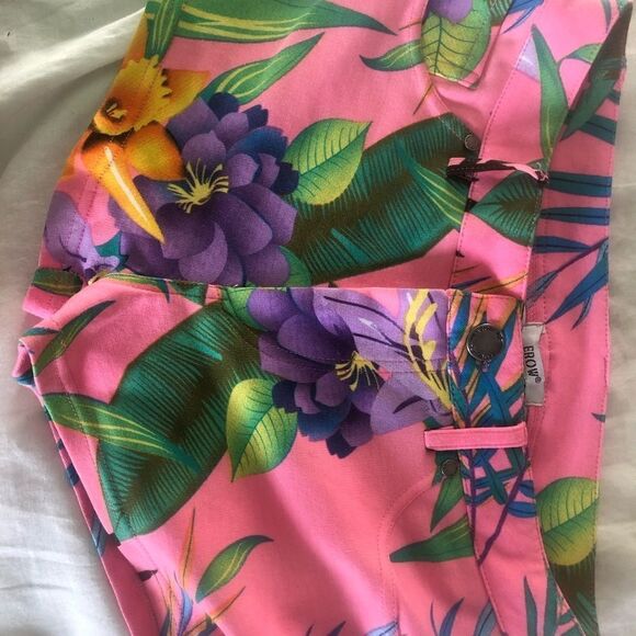 Erow hot pink shorts super cute - Picture 2 of 3
